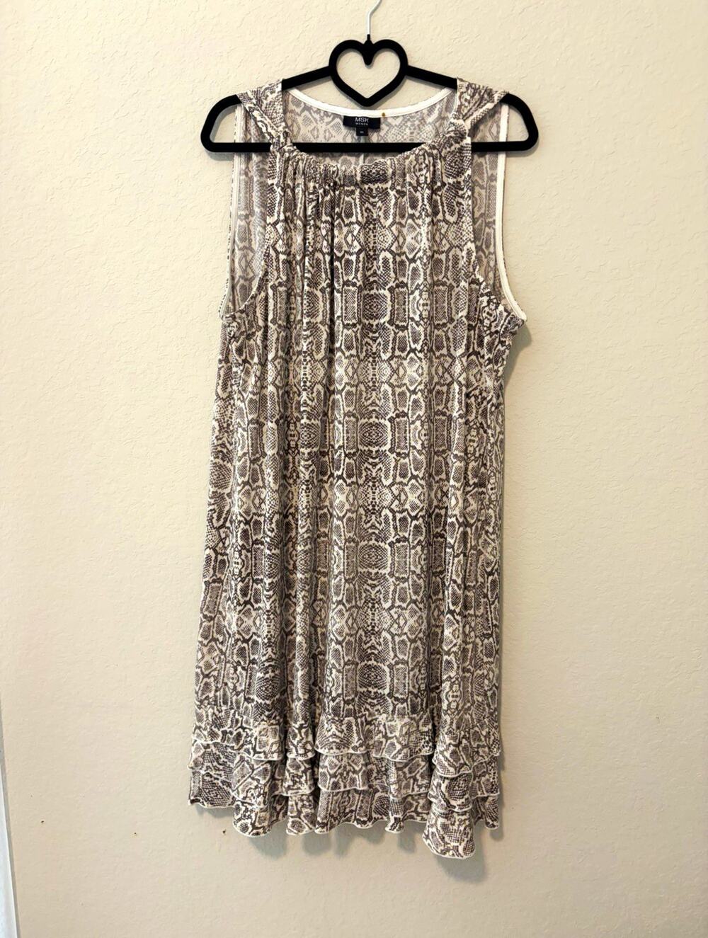 MSK Gray/White Snakeskin Print Sequins Tier Shift Dress Sleeveless Round Neck 3X